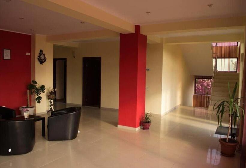 بنسيون Vila Elva