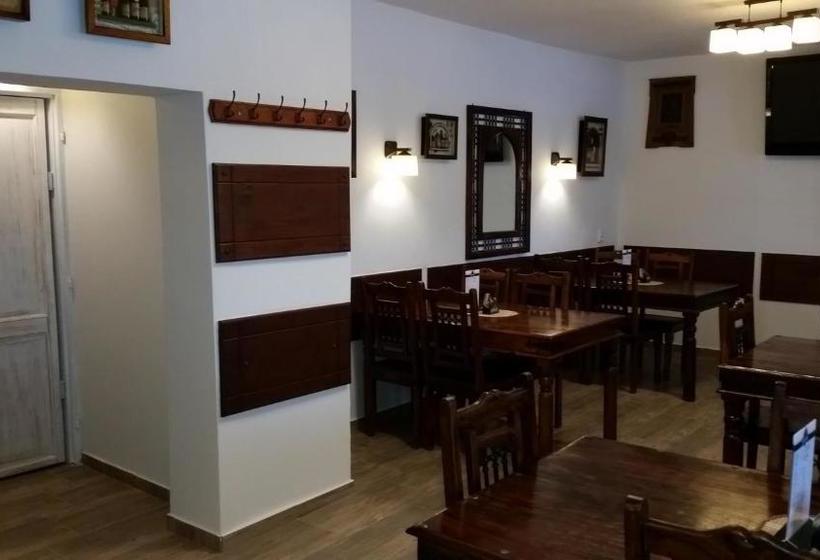 فندق صغير Penzion Urban