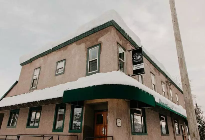 Retkeilymaja The Flying Steamshovel Inn