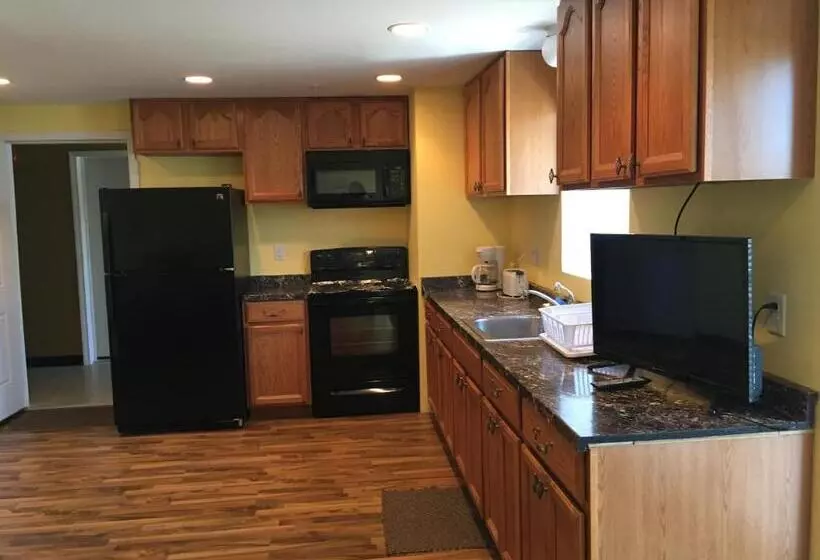 Beach Fantasy Apartment Suites