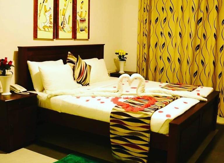 בית מלון כפרי Rahas Ella