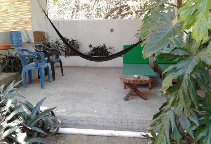 פנסיון Los Metates