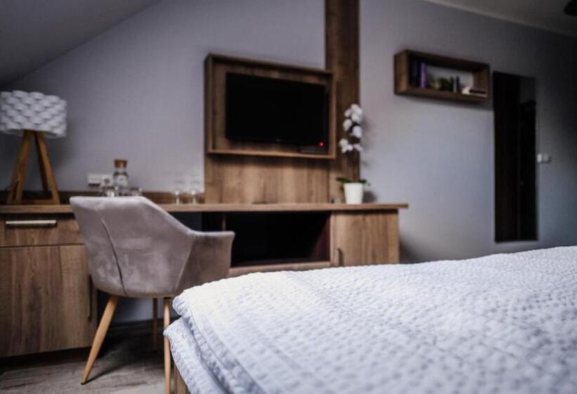 פנסיון Penzion Prestige Tennis Park