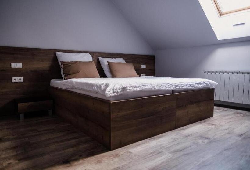 פנסיון Penzion Prestige Tennis Park