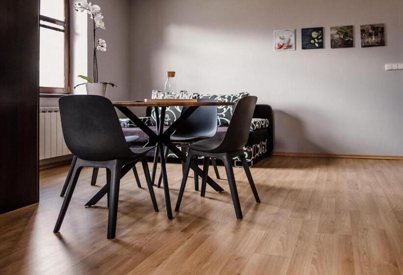 פנסיון Penzion Prestige Tennis Park