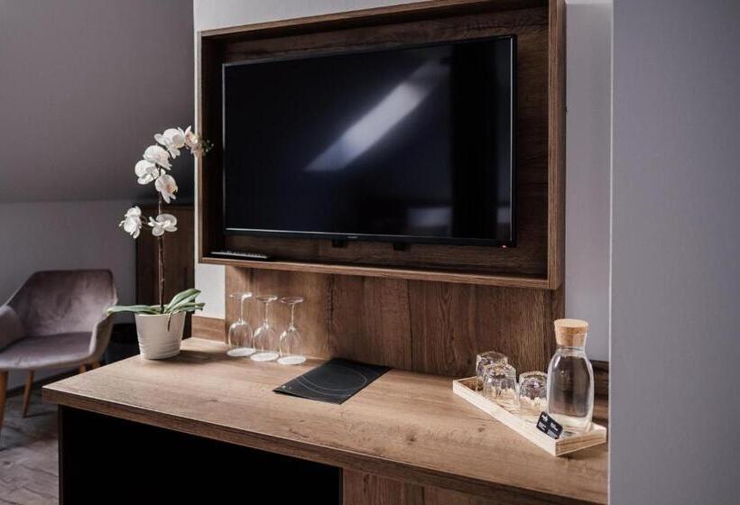 פנסיון Penzion Prestige Tennis Park