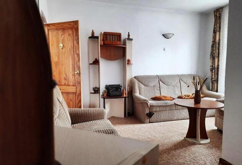 膳宿费 Predeal Club