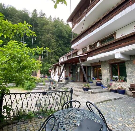 膳宿费 Predeal Club