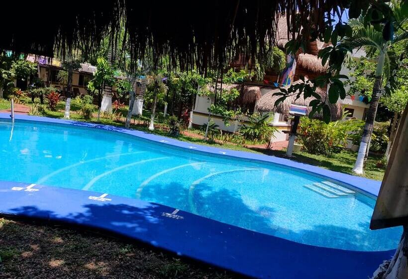 ユースホステル Villa Colibri Bacalar