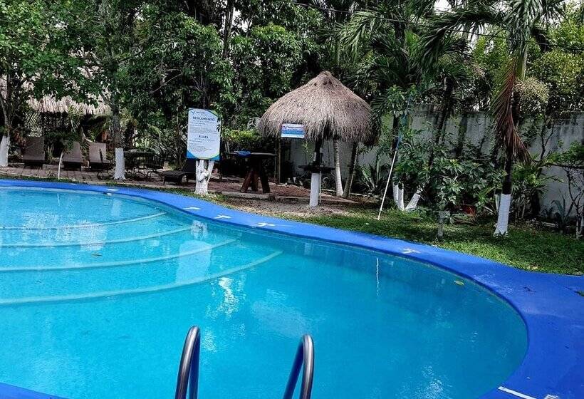 ユースホステル Villa Colibri Bacalar