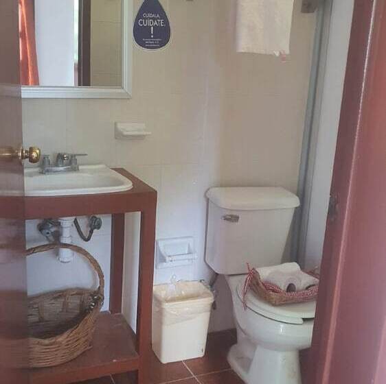 ユースホステル Villa Colibri Bacalar