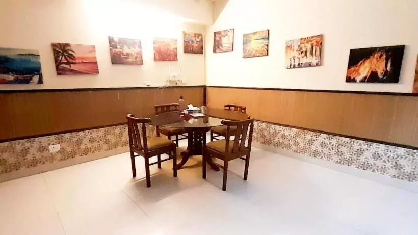 ペンション Bhambri Expo House