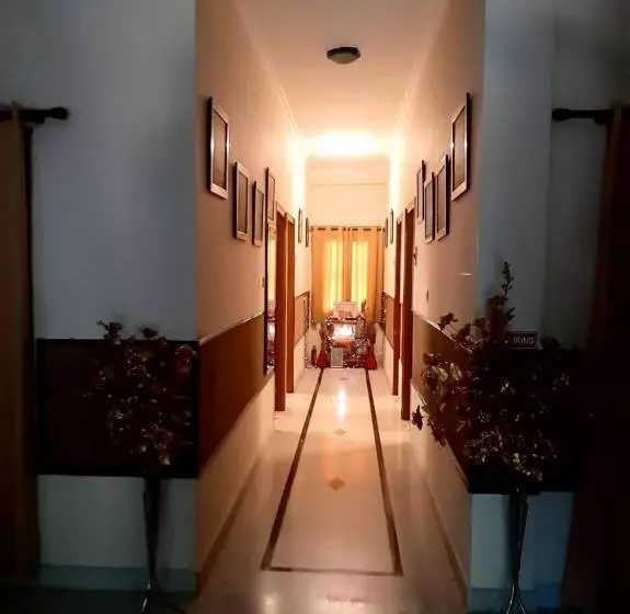 ペンション Bhambri Expo House
