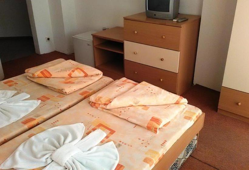 پانسیون Guest House Malkata Stopanka