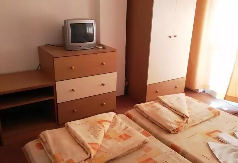 Majatalo Guest House Malkata Stopanka