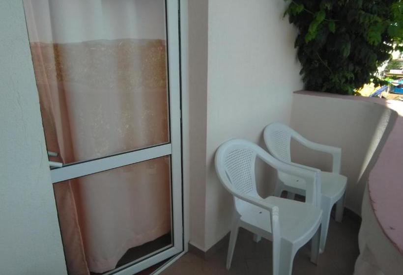 پانسیون Guest House Malkata Stopanka