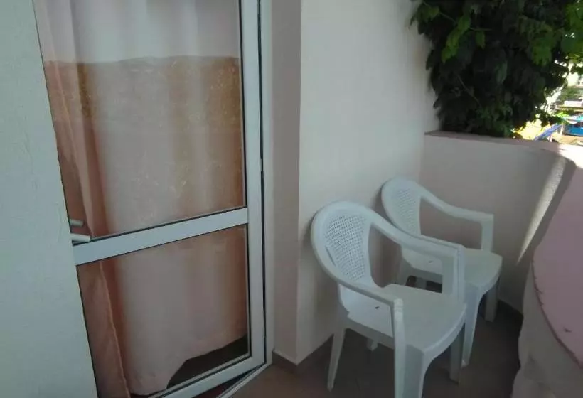 Majatalo Guest House Malkata Stopanka