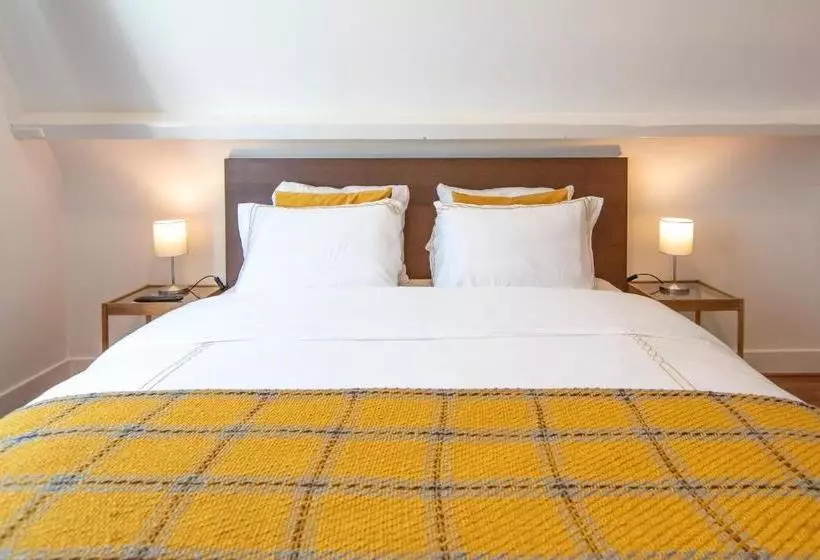 Majatalo Guesthouse Citydrop, Flower Market