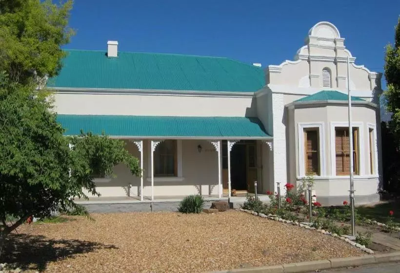 Majatalo Ladismith Manor