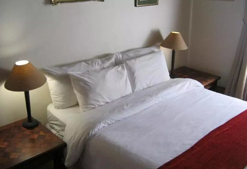 Majatalo Ladismith Manor