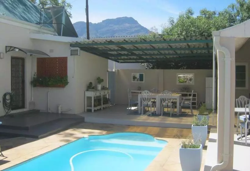 Majatalo Ladismith Manor