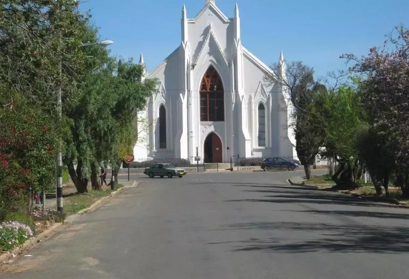 Majatalo Ladismith Manor