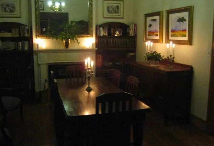 Majatalo Ladismith Manor