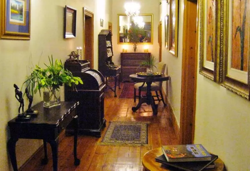 Majatalo Ladismith Manor