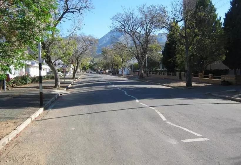 Majatalo Ladismith Manor