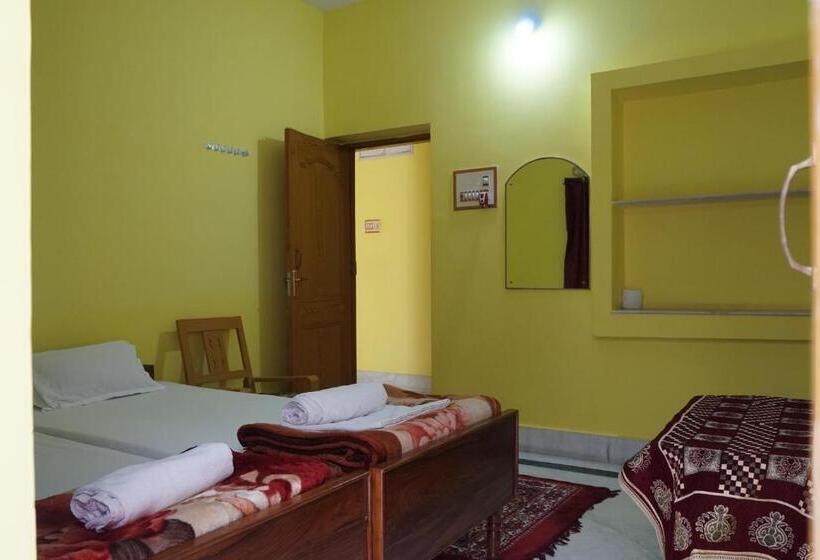 Pensão Rahul Guest House