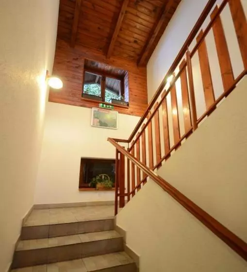 Majatalo Salas Partizanske