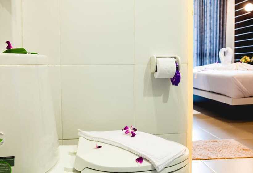 הוסטל Chalong Boutique Inn