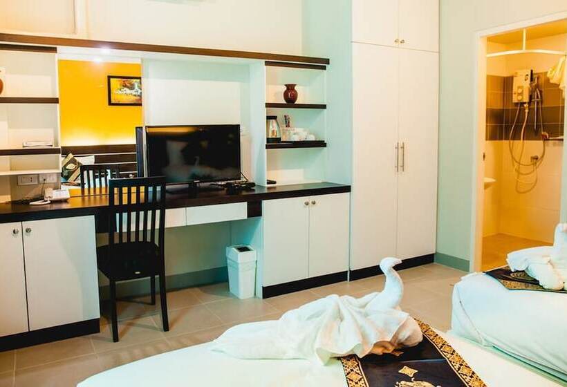 הוסטל Chalong Boutique Inn