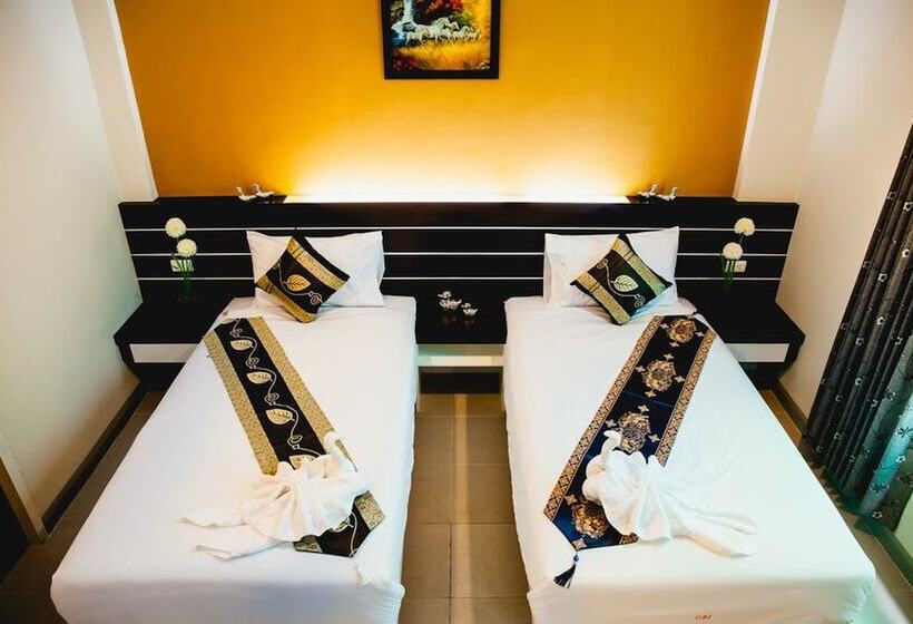 הוסטל Chalong Boutique Inn