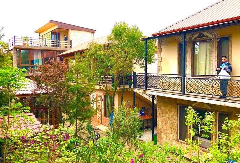 پانسیون Batumi Wonderland Guest House