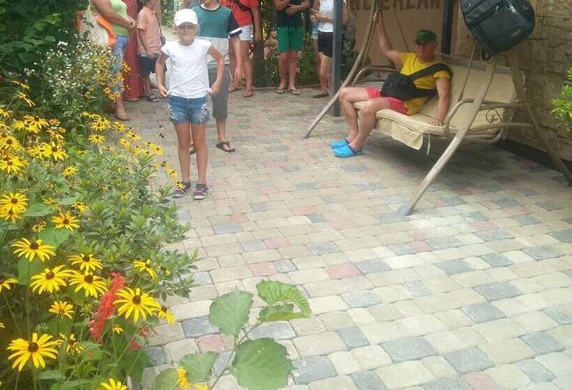 پانسیون Batumi Wonderland Guest House