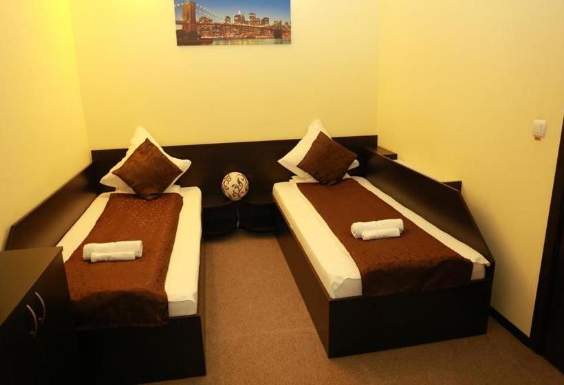 بنسيون Casa Teilor