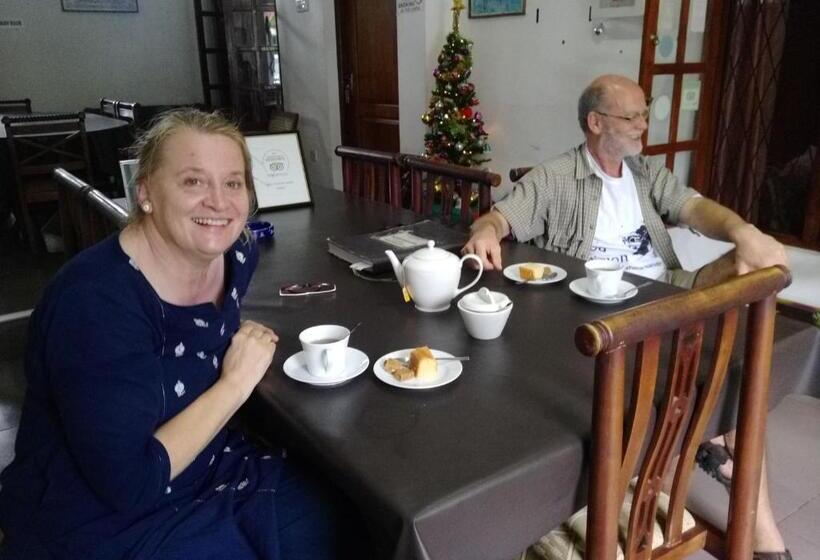 膳宿费 Devi Tourist Home