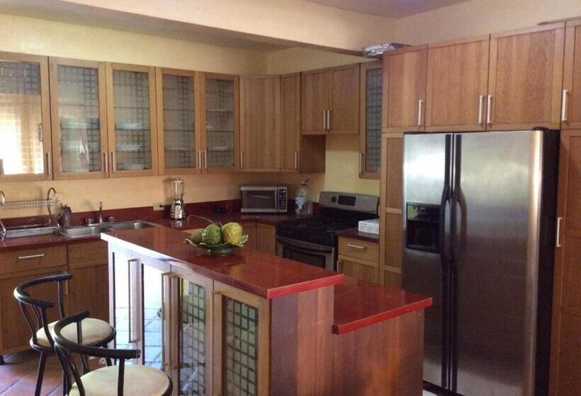 پانسیون Pura Vida Jamaica