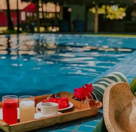 Majatalo Quadrado Pousada