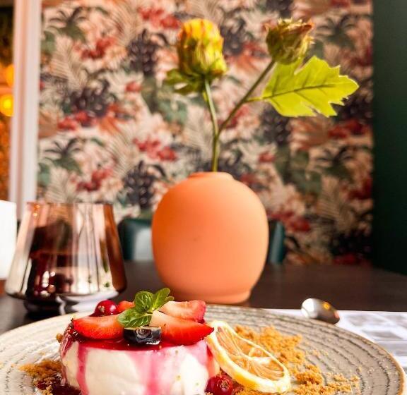 Pensiunea Curtea Bavareza