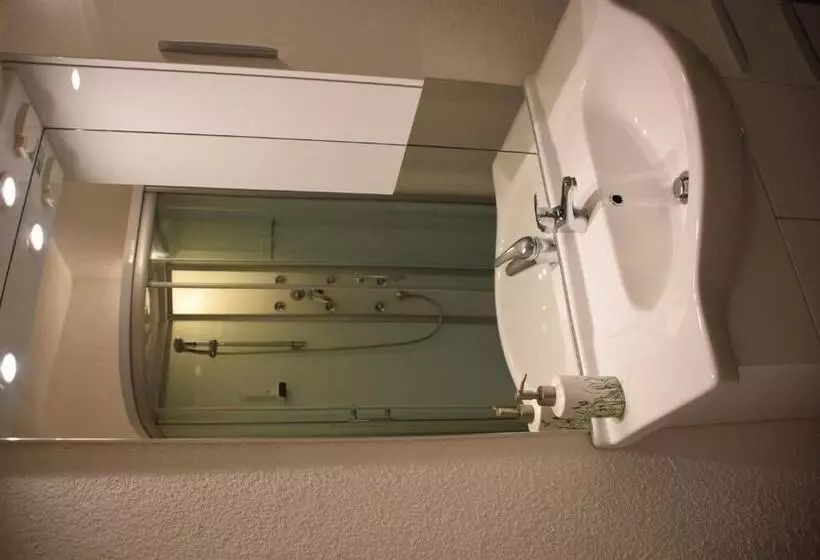 ユースホステル Harmonie Stüberl