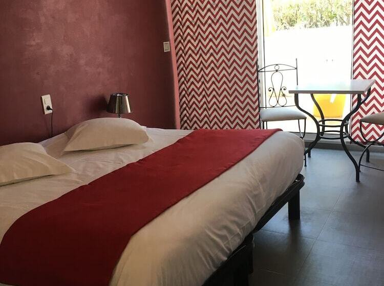 בית מלון כפרי Les Alcyons