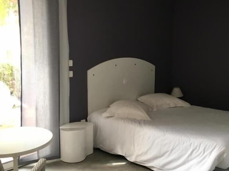 בית מלון כפרי Les Alcyons