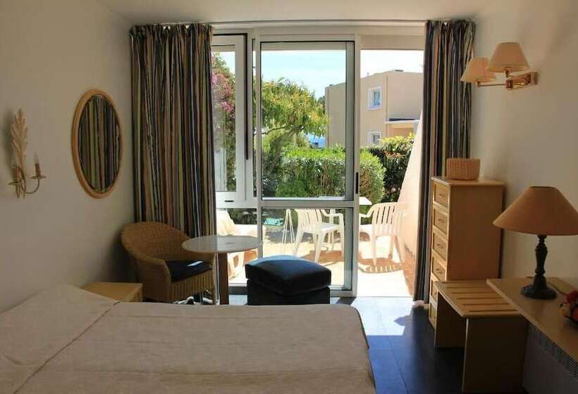 בית מלון כפרי Les Alcyons