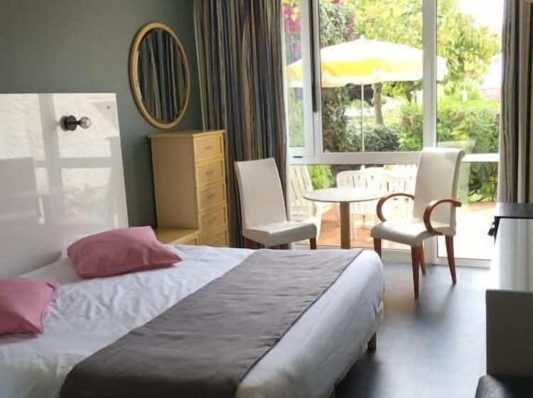 בית מלון כפרי Les Alcyons