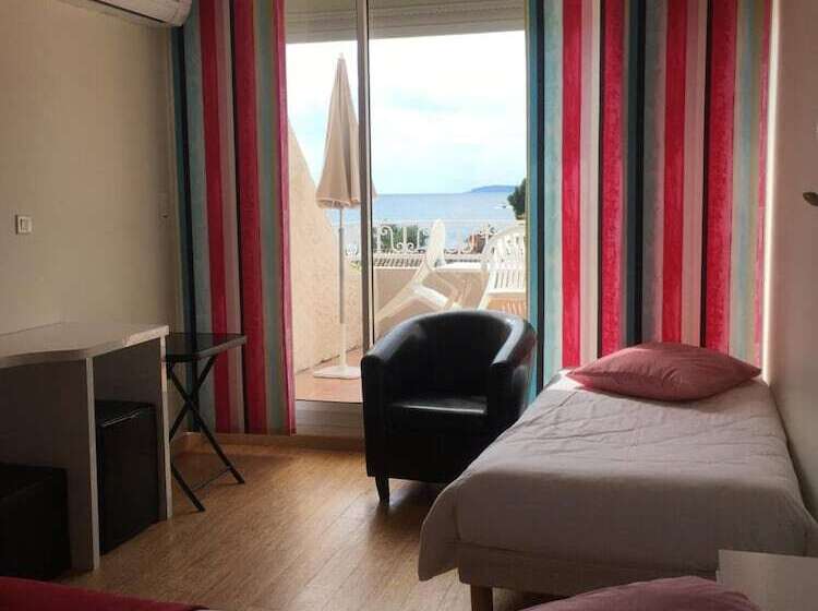 בית מלון כפרי Les Alcyons