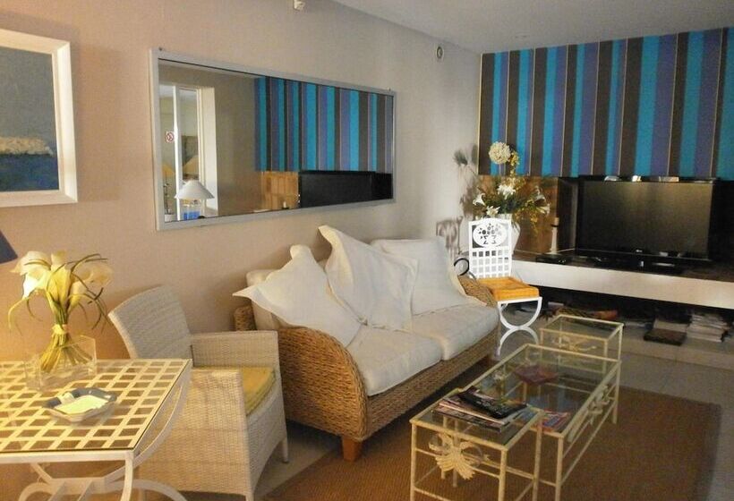 בית מלון כפרי Les Alcyons