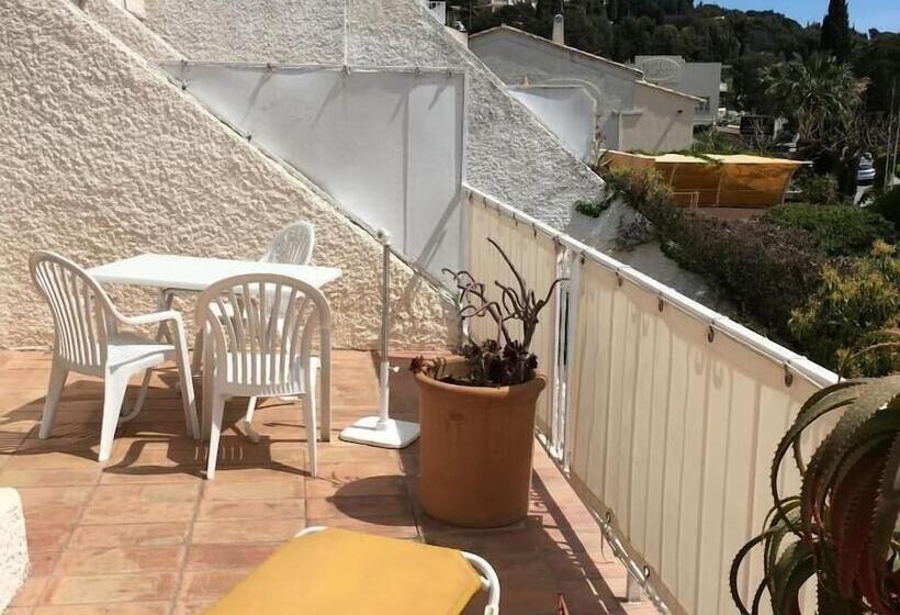 בית מלון כפרי Les Alcyons