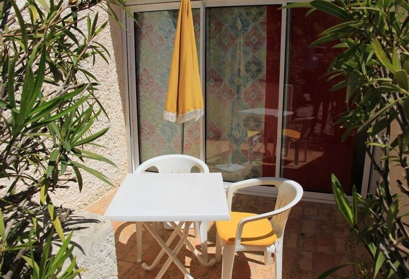 בית מלון כפרי Les Alcyons